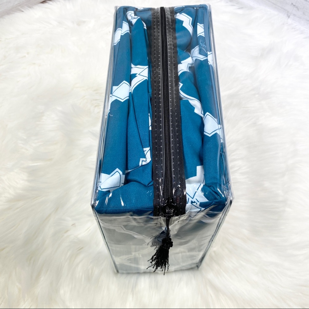✨FINAL STOCK✨Queen 4pc Cyan Arabesque Bedsheets - Picture 3 of 5